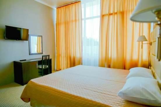 Sariya Hotel Kheivani Екстериор снимка